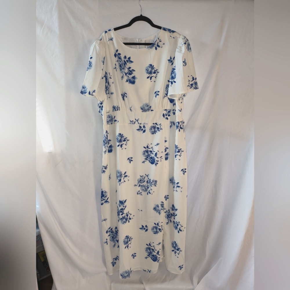 Sharlene Bloom Floral Midi Dress Curve